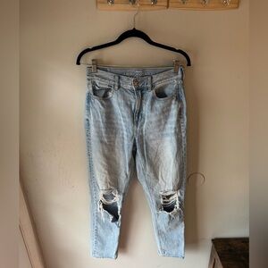 American Eagle Outfitters Light Blue Ripped Jeans